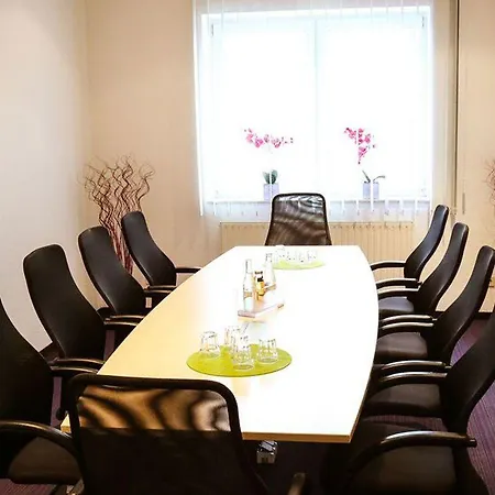 Hotel Rheinhessen Gmbh Woerrstadt