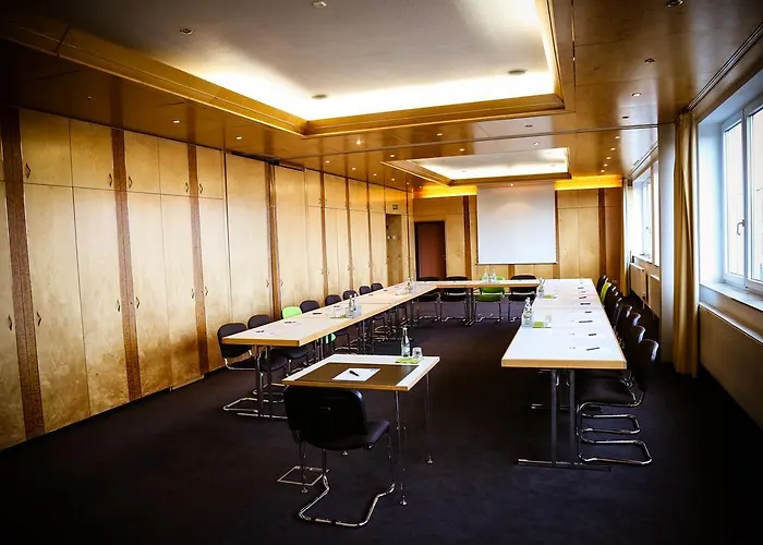 מלון Rheinhessen Gmbh 3*